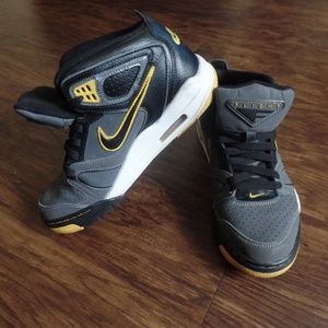 Cool Nike Air Flight Falcon Basketball Shoes